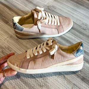 Dolce Vita Nino Sneakers - Blush Crocodile